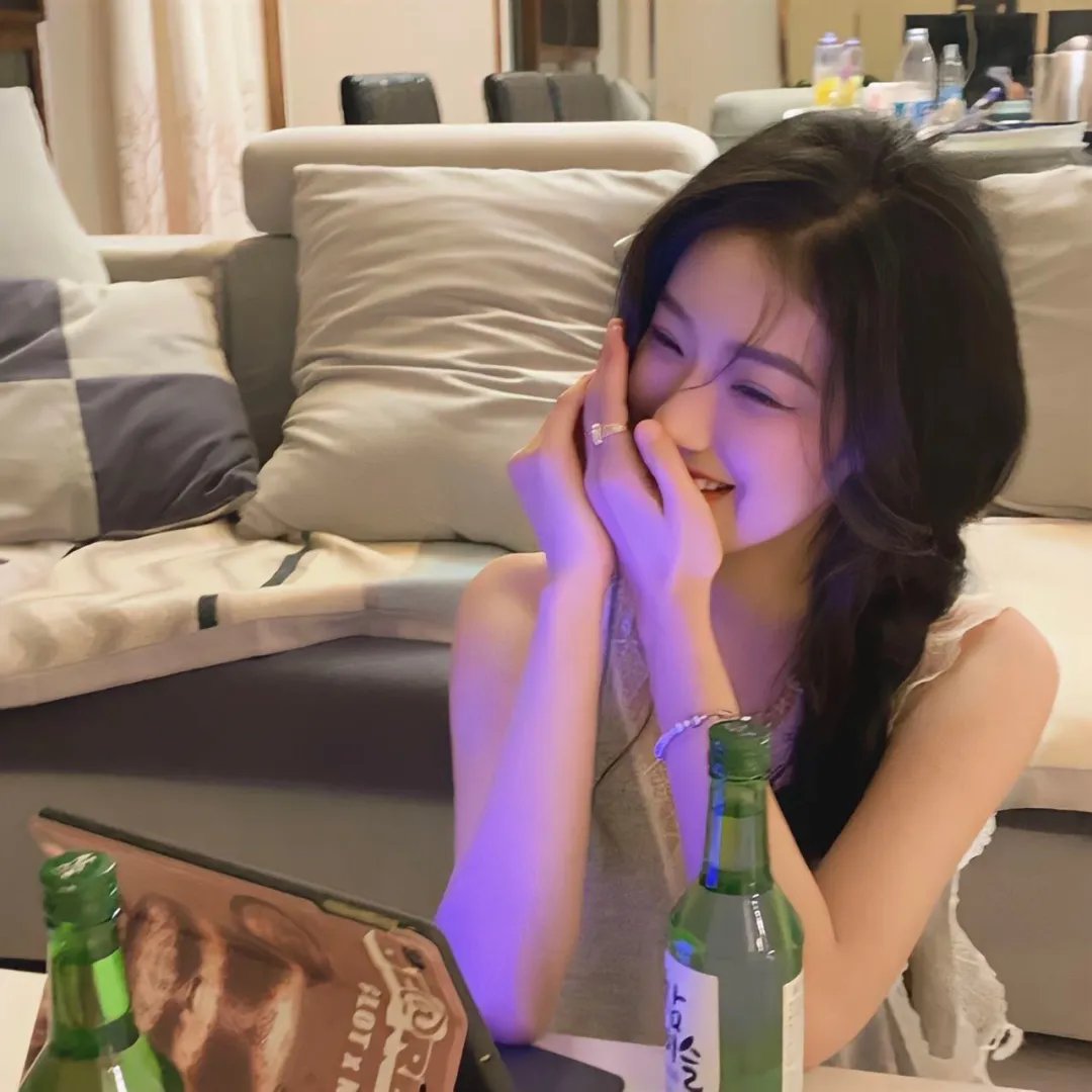 名导之孙夜店蹦迪，连续多日内幕曝光，被批炫富